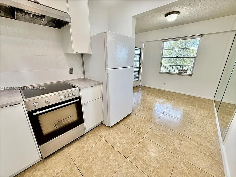 13255 SW 9th Ct #402G — Photo 3