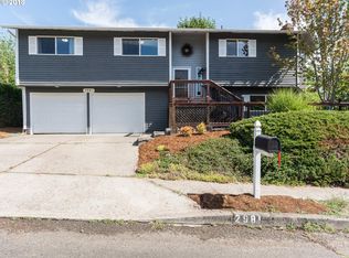 2981 NE 6th St, Gresham, OR 97030