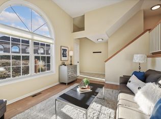 6540 Regency Ln, Eden Prairie, MN 55344