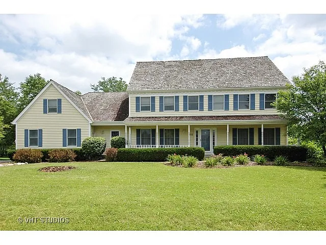 211 Deer Ln photo 1