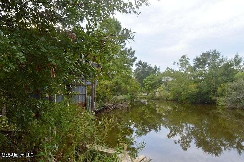 1st image of 2096 Hollywood Dr