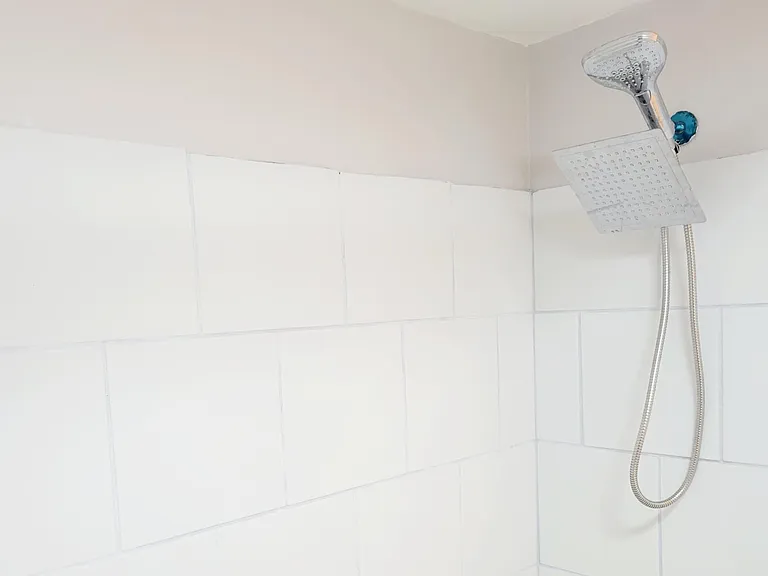 2nd floor:
Bathroom - Tub/shower combo