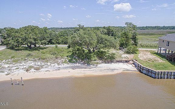 3rd image of Belle Fontaine Dr #Lot 40