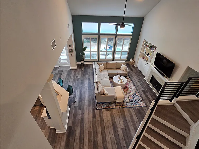 8208 Endeavor Cir — Photo 21