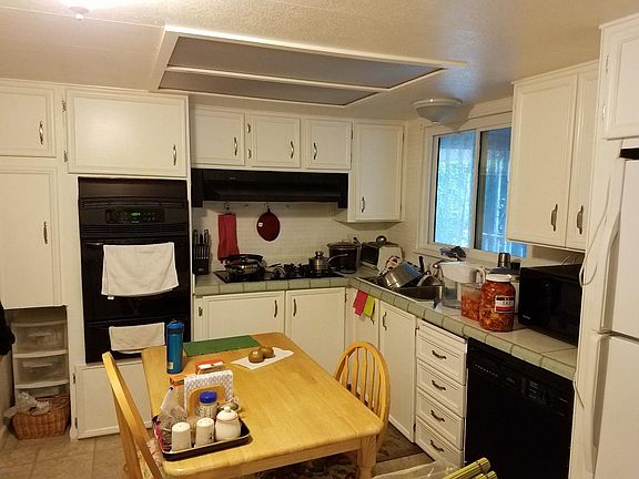 3rd image of 2807 Moss Hollow Dr #2807
