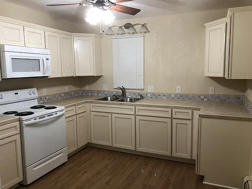2826 W Platte Ave #2 Photo 1