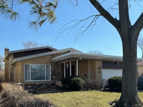 7055 E Prairie Rd, Lincolnwood, IL 60712
