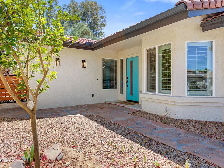 6863 E Kelton Ln — Photo 38