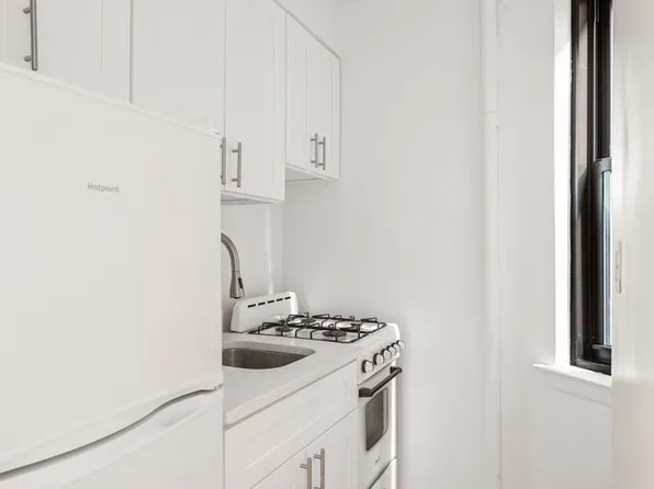 431 West 54th Street 3C image 4 of 4