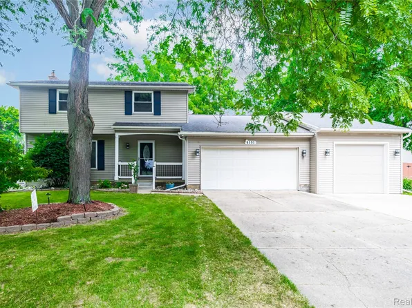 4191 Knollwood Dr, Grand Blanc, MI 48439