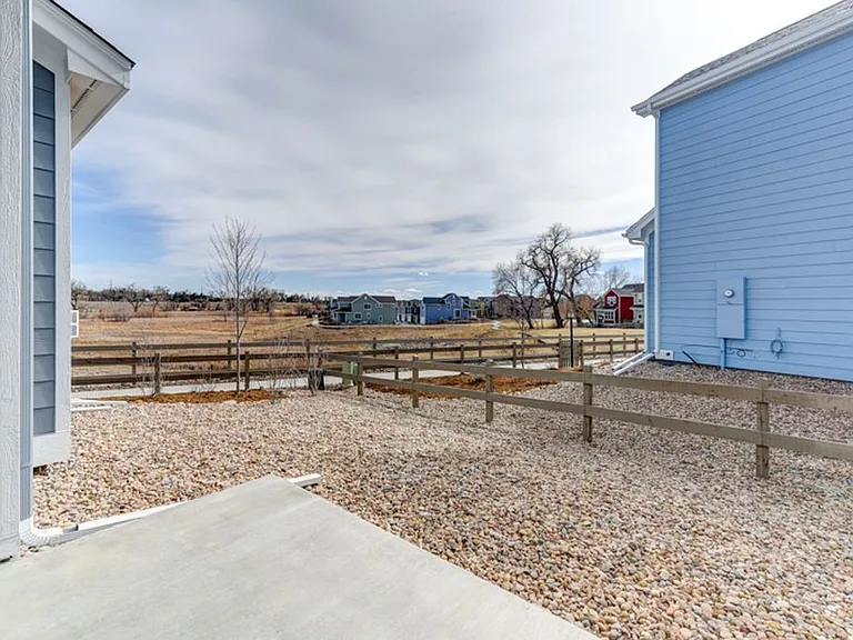 2778 Emerald Lake Ln — Photo 10