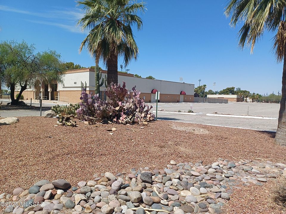 1st image of 450 S Tucson Blvd