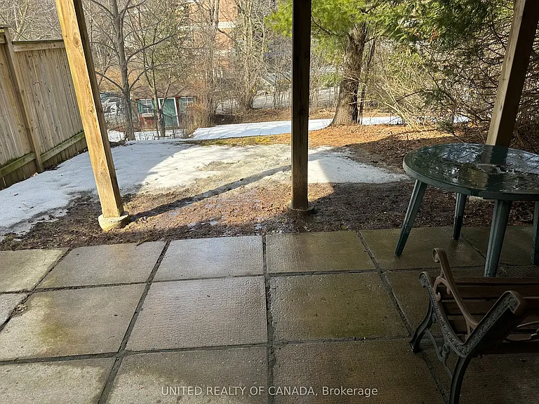 102 Baywood Ct — Photo 43