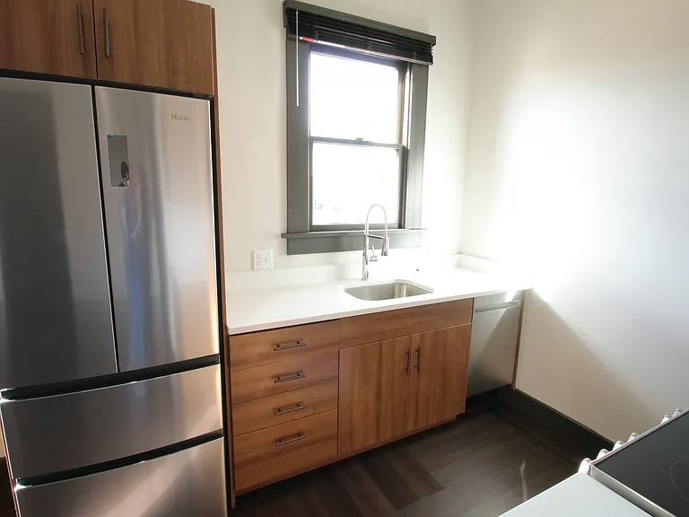Julian Drew Lofts — Photo 9
