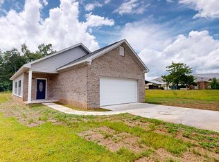 40 Central St, Dothan, AL 36303