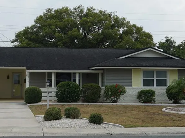 1719 Council Dr #9, Sun City Center, FL 33573