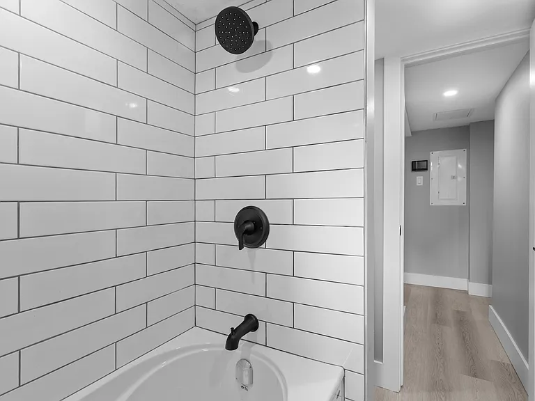 190 Glebe Ave #1 — Photo 23