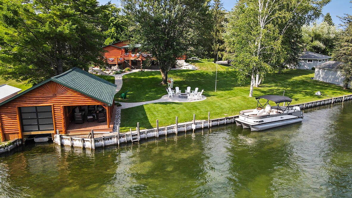 5997 Prospect St, Indian River, MI 49749 MLS 201825804 Zillow