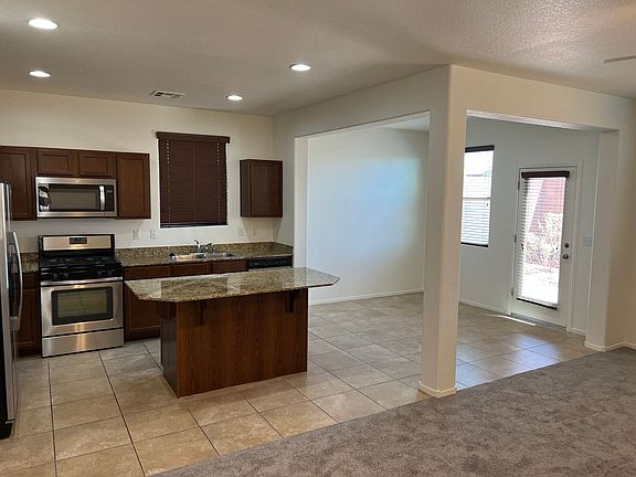3rd image of 7764 Weavercrest Ct