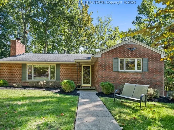 1520 Dogwood Rd, Charleston, WV 25314