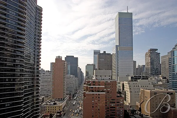 Sold by Bellmarc Realty | media 14