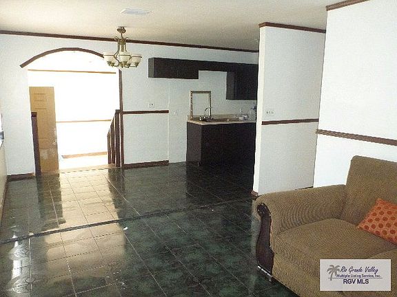3rd image of 4608 Palacio Real Dr