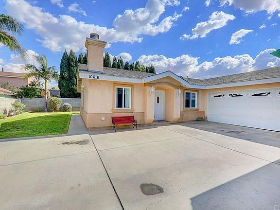 3rd image of 10616 S Firmona Ave