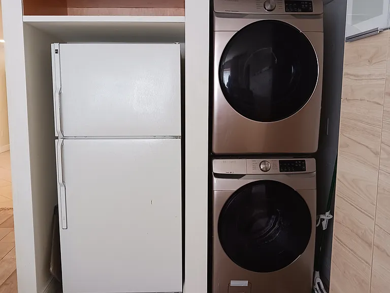 Washer/ dryer