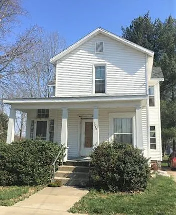 1772 Hill Ave - 1 — Photo 2