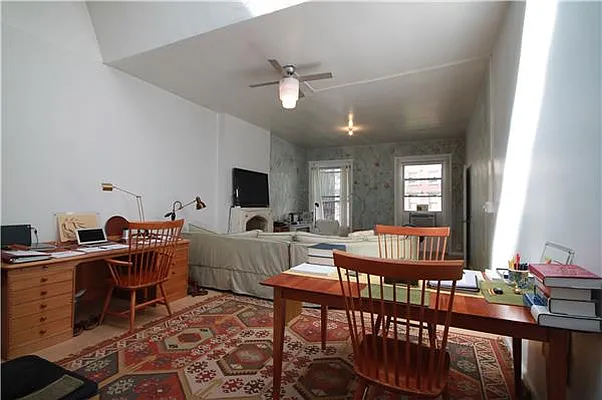 Rented by Kian Realty | media 4
