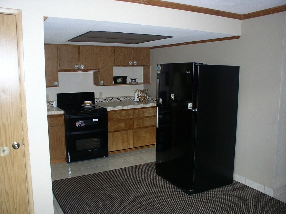 2nd image of 1410 48th St #8