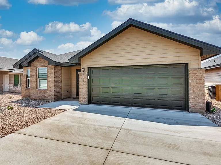 8210 E County Road 111 — Photo 25
