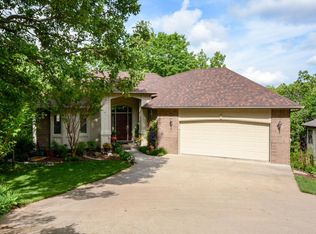 1415 Stoneycreek Cir, Branson West, MO 65737