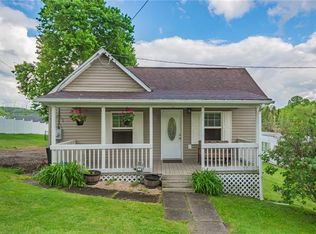 425 Vogliano St, Meadow Lands, PA
