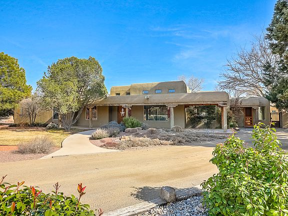 4th image of 6404 Avenida La Cuchilla NW