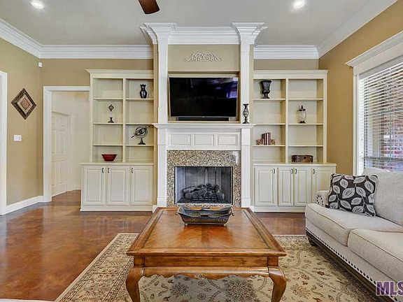 4th image of 17751 Magnolia Trce