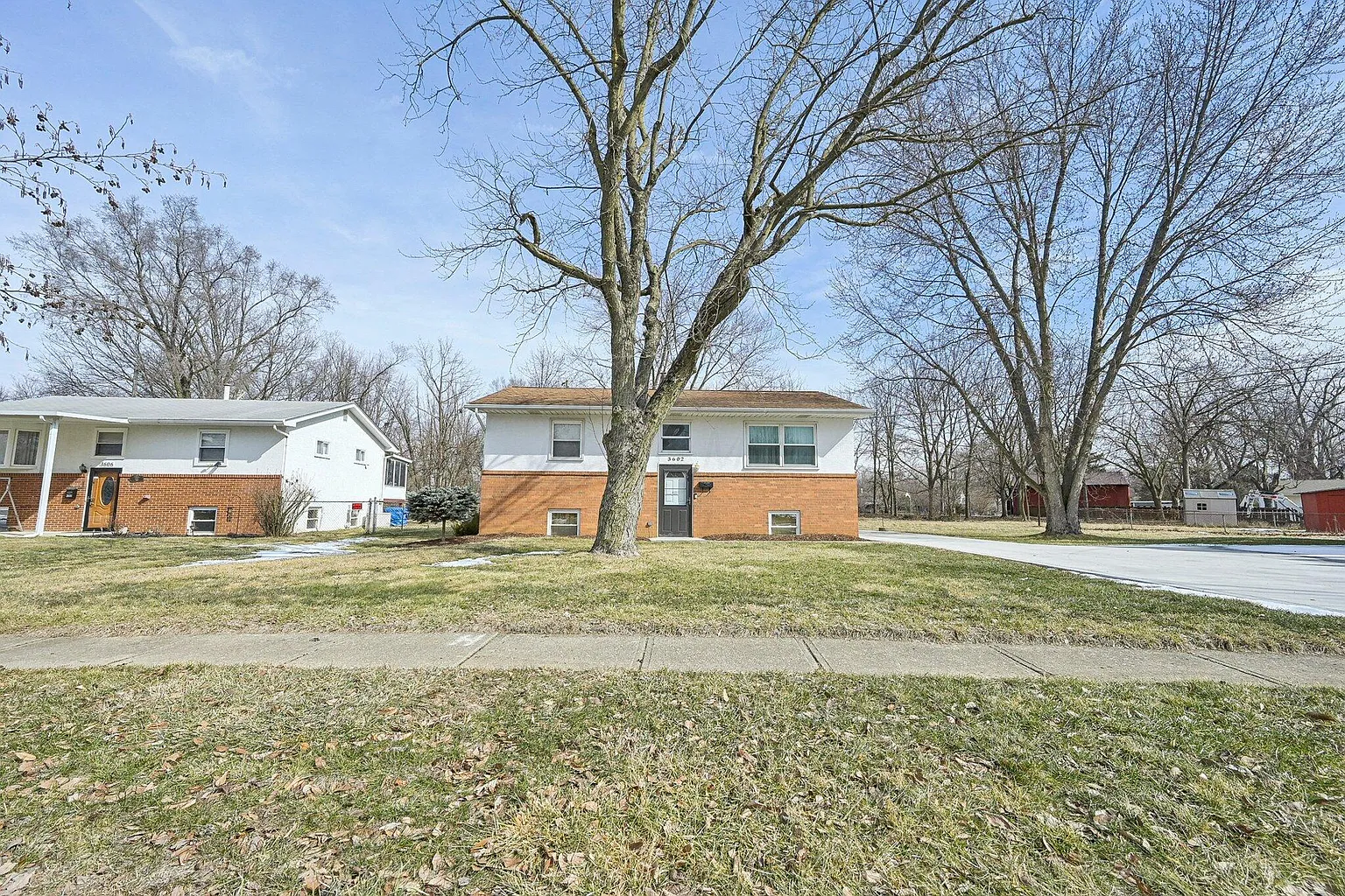 3602 Westbrook Dr photo 1