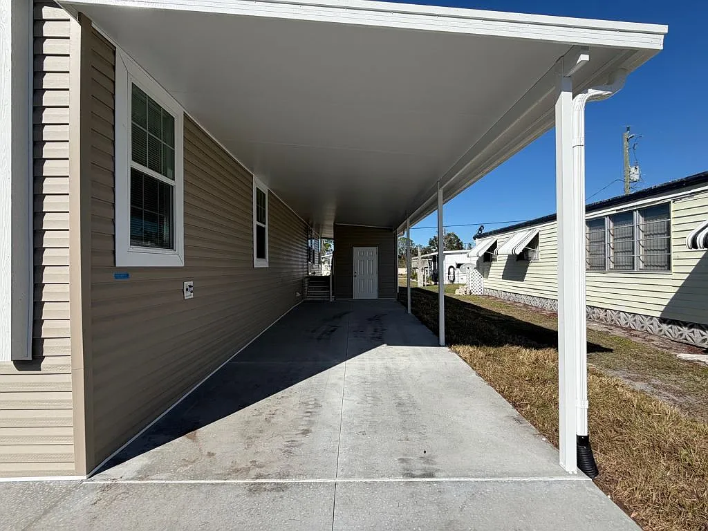 3 bed, 2.0 bath, 1460 sqft, $1,399 — Photo 3