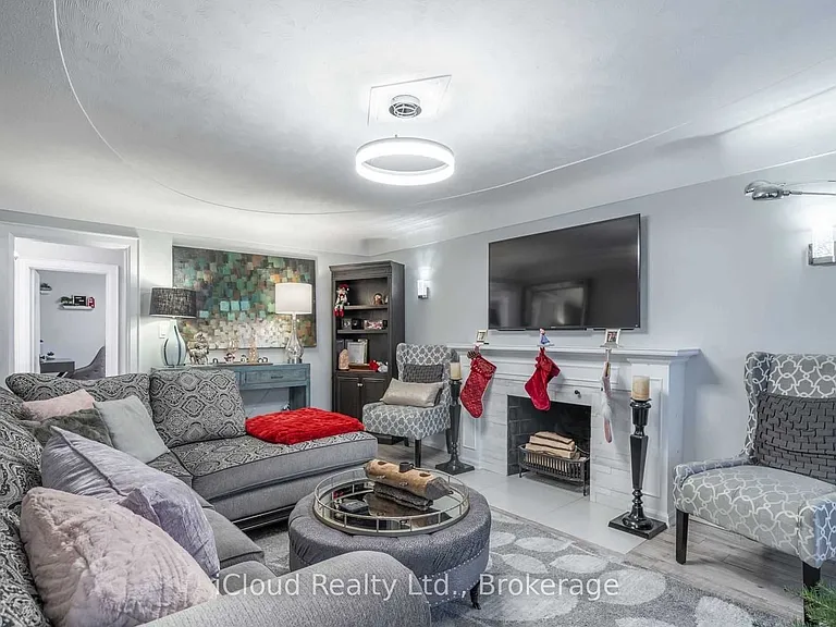 361 Beach Blvd — Photo 25