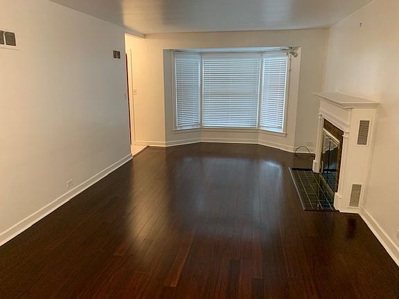 2nd image of 4919 Estes Ave