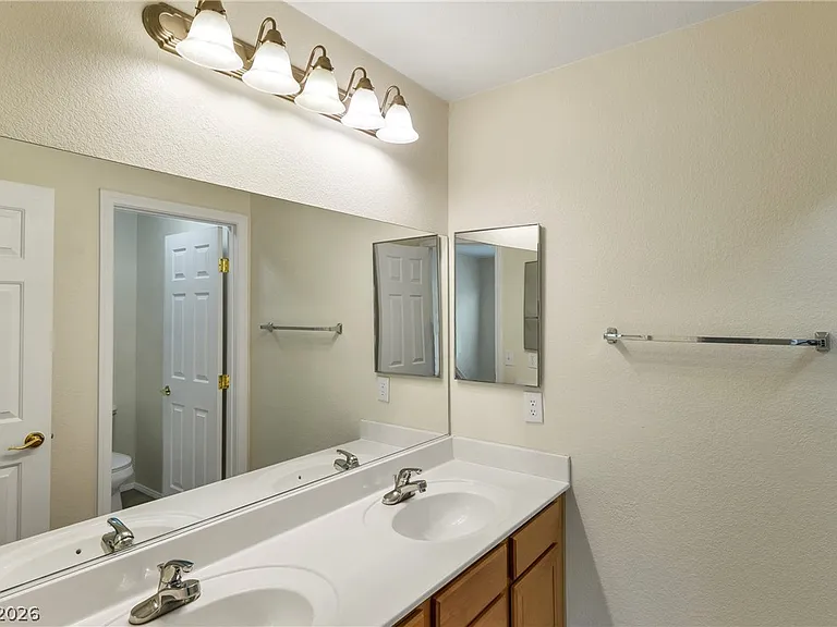 9027 Bold Venture Ct — Photo 22