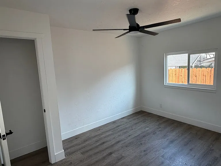 824 S Phillips St — Photo 14