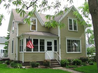 659 Edward St, Sycamore, IL 60178