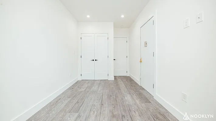 Rented by Nooklyn NYC LLC | media 11