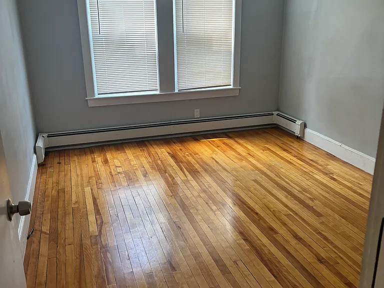 146-148 Oakside Ave #1 — Photo 16
