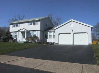 55 Meyerhill Cir E, Rochester, NY 14617