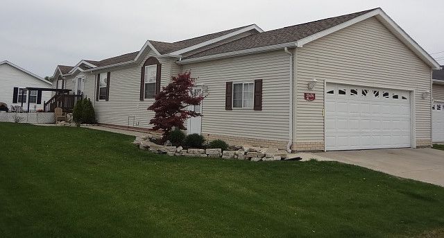 1st image of 21474 Charlemagne Dr
