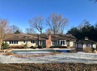 7 Pebble Hill Ct, Northport, NY 11768