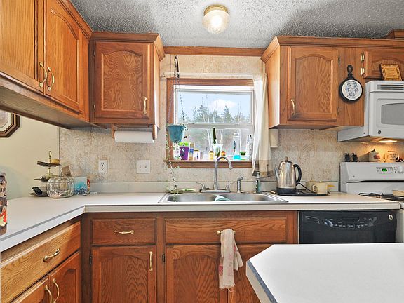 4th image of 6565 N 31st Rd