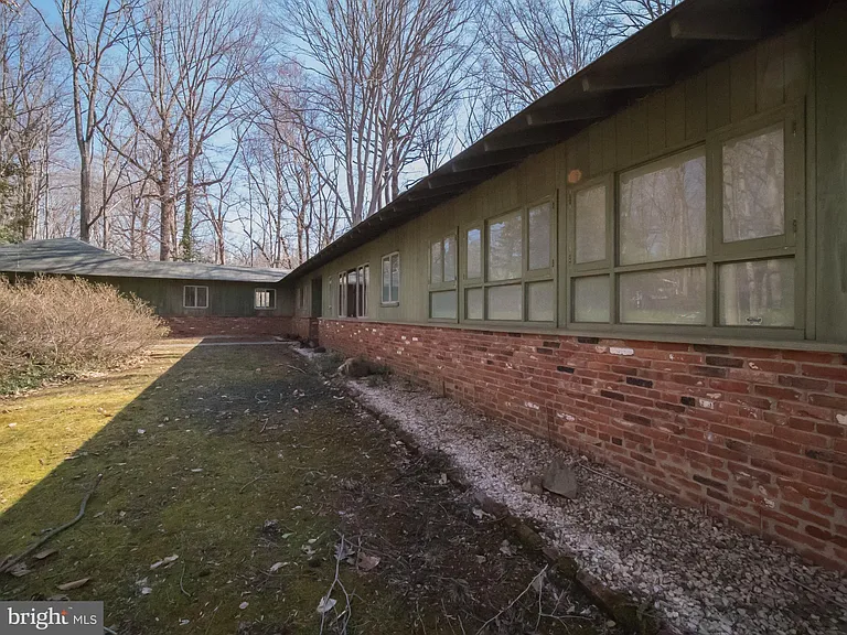 4313 Woodlark Dr — Photo 3